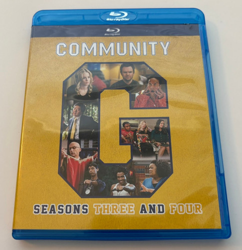 Community seasons three - community,
